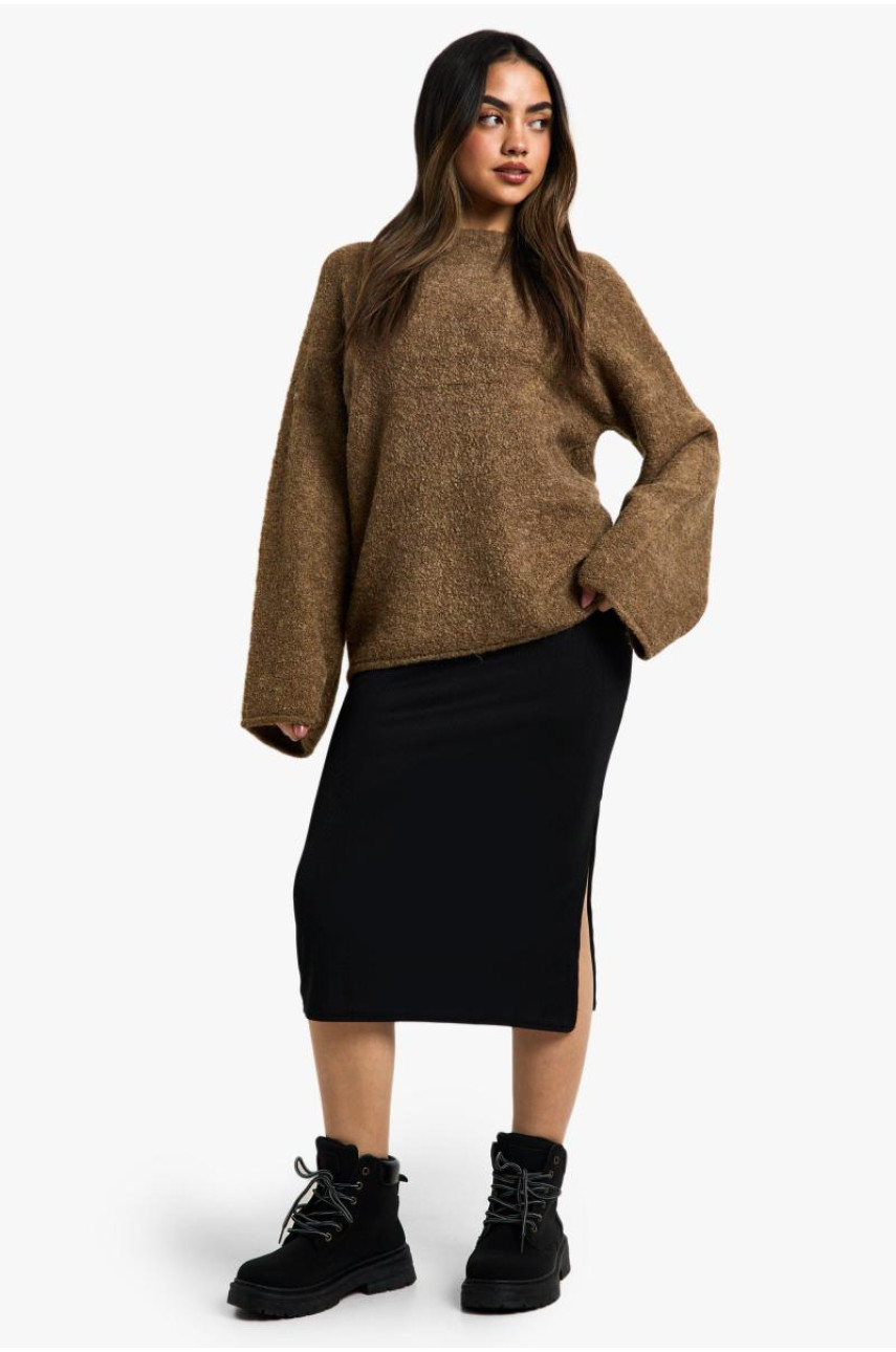 Спідниця міді з розрізами в рубчик