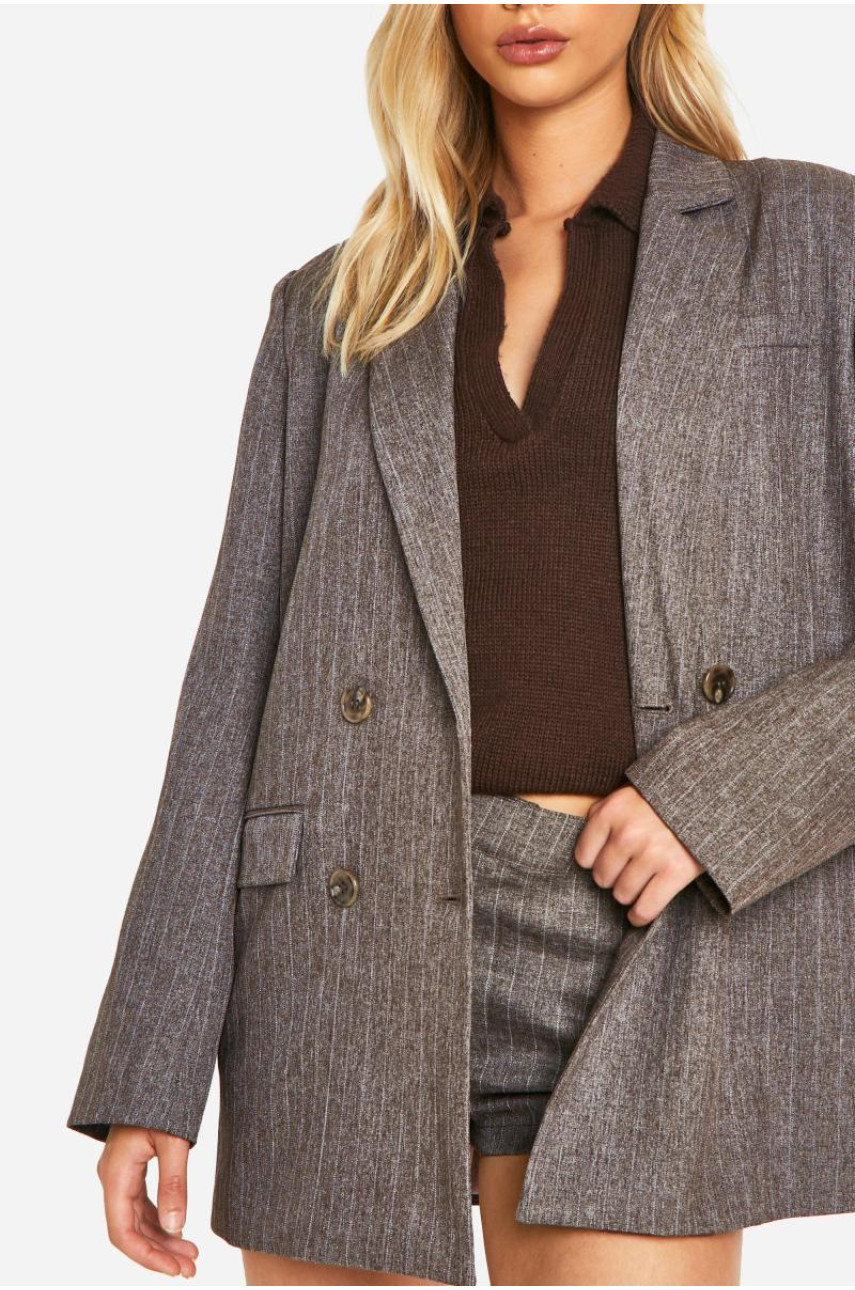 Двобортний піджак преміум-класу в тонку смужку