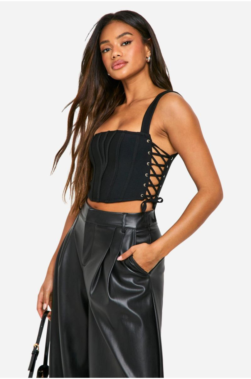 Верхній корсет із зашнурованою стрічкою