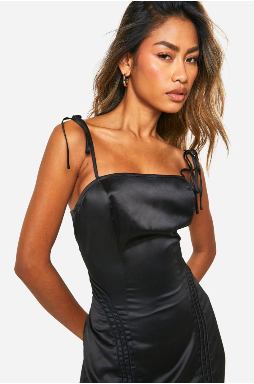 Міні-сукня з атласною стрічкою на бретельках