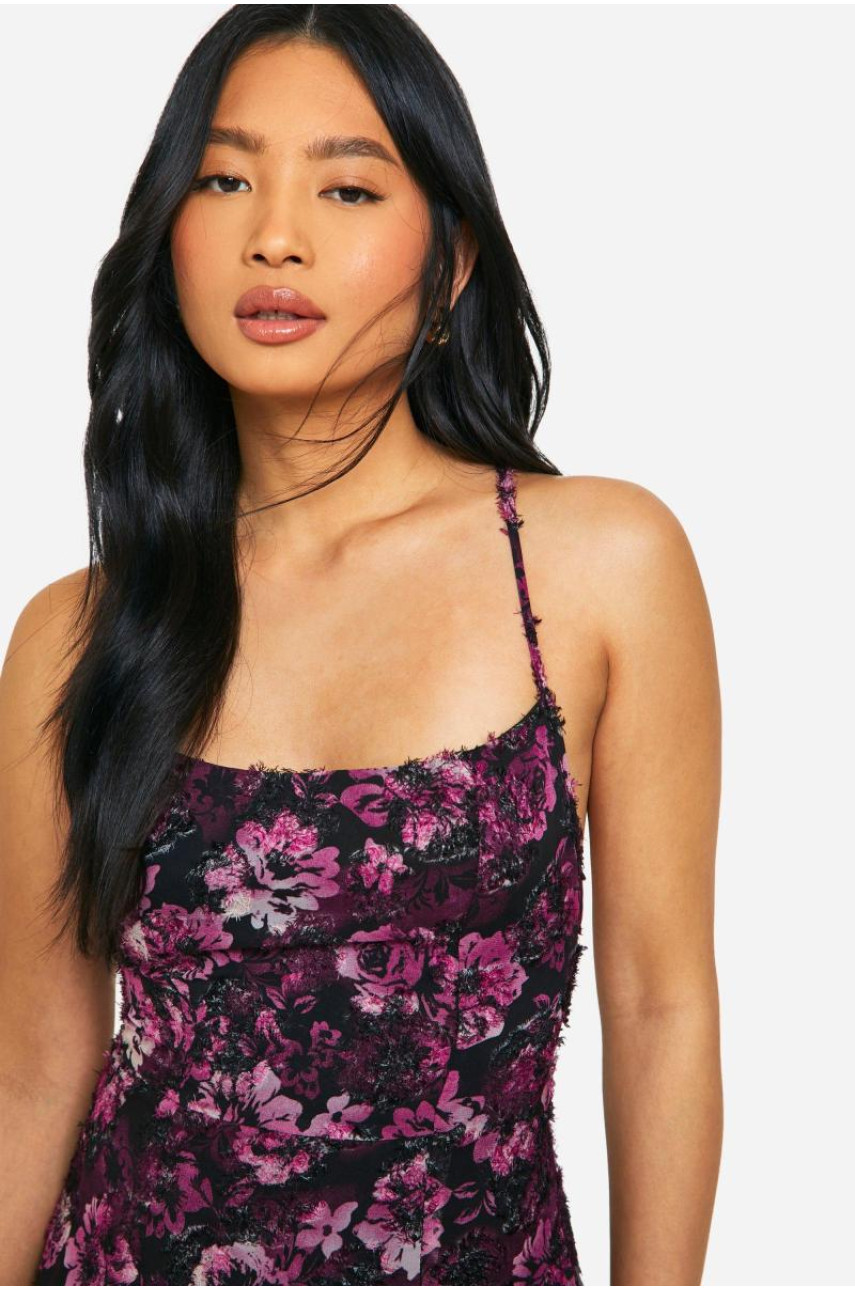 Маленька сукня максі з квітковим шифоном і рюшами