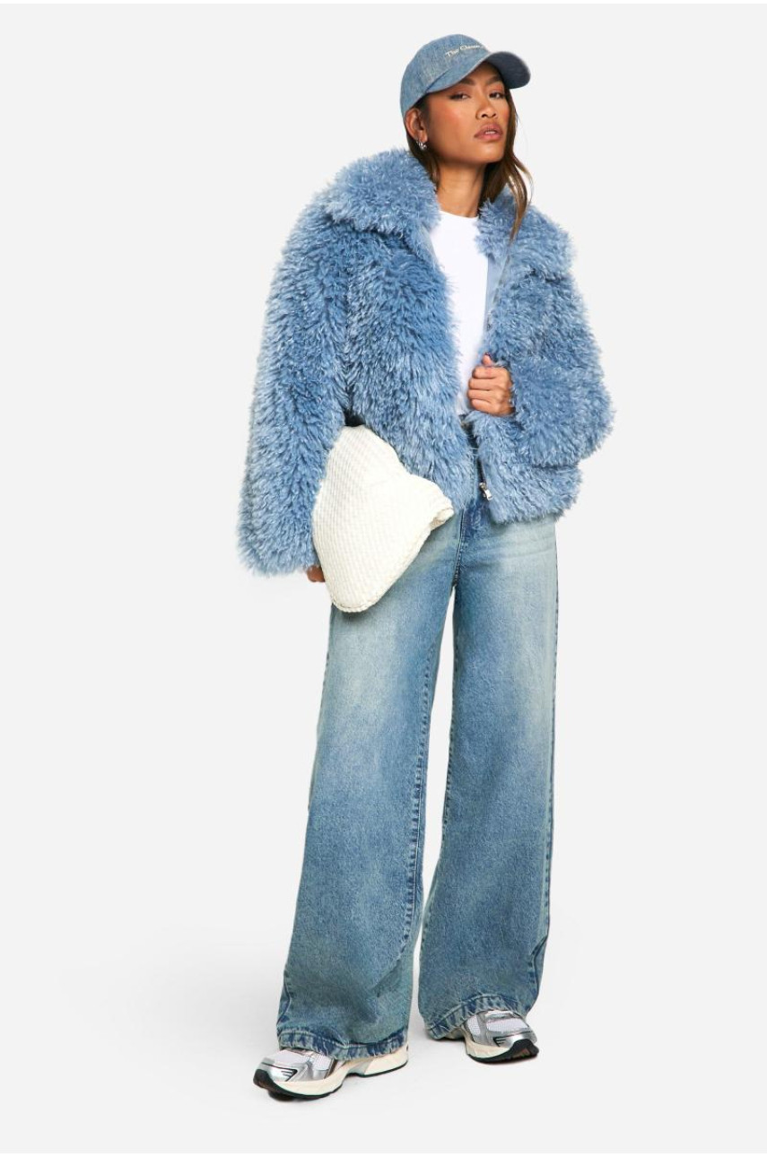 Кошлата шуба зі штучного хутра