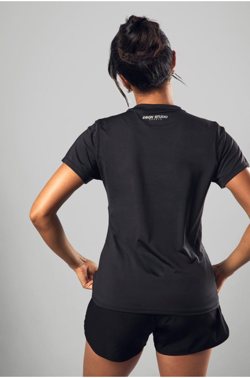 Спортивна футболка вільного крою Dsgn Studio для бігу