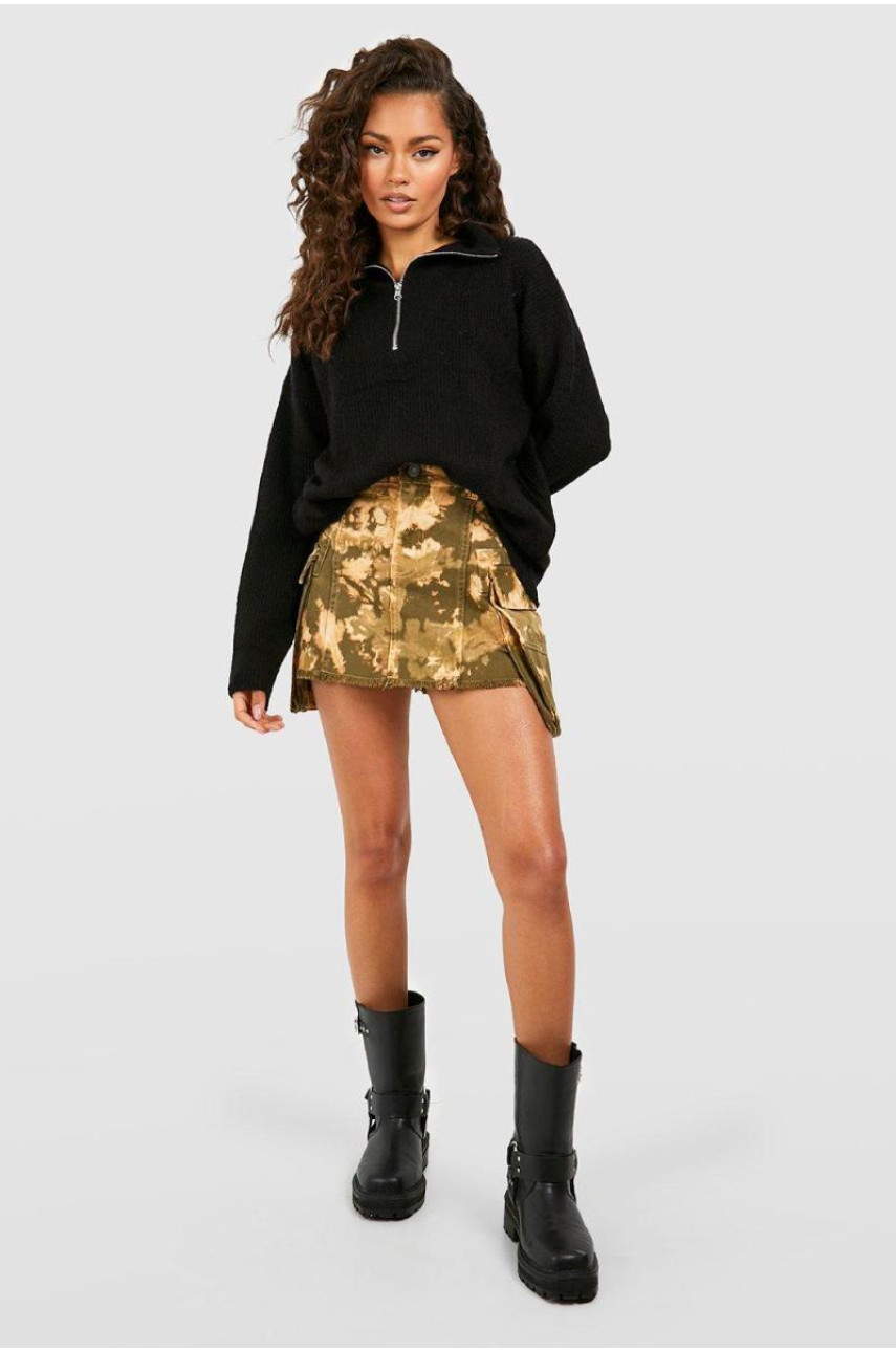 М'який трикотажний джемпер у формі воронки