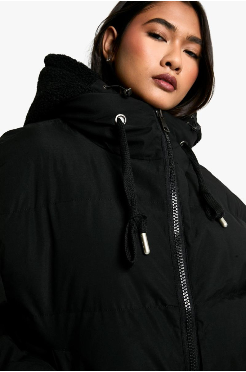 Куртка-пуховик з капюшоном зі штучного хутра
