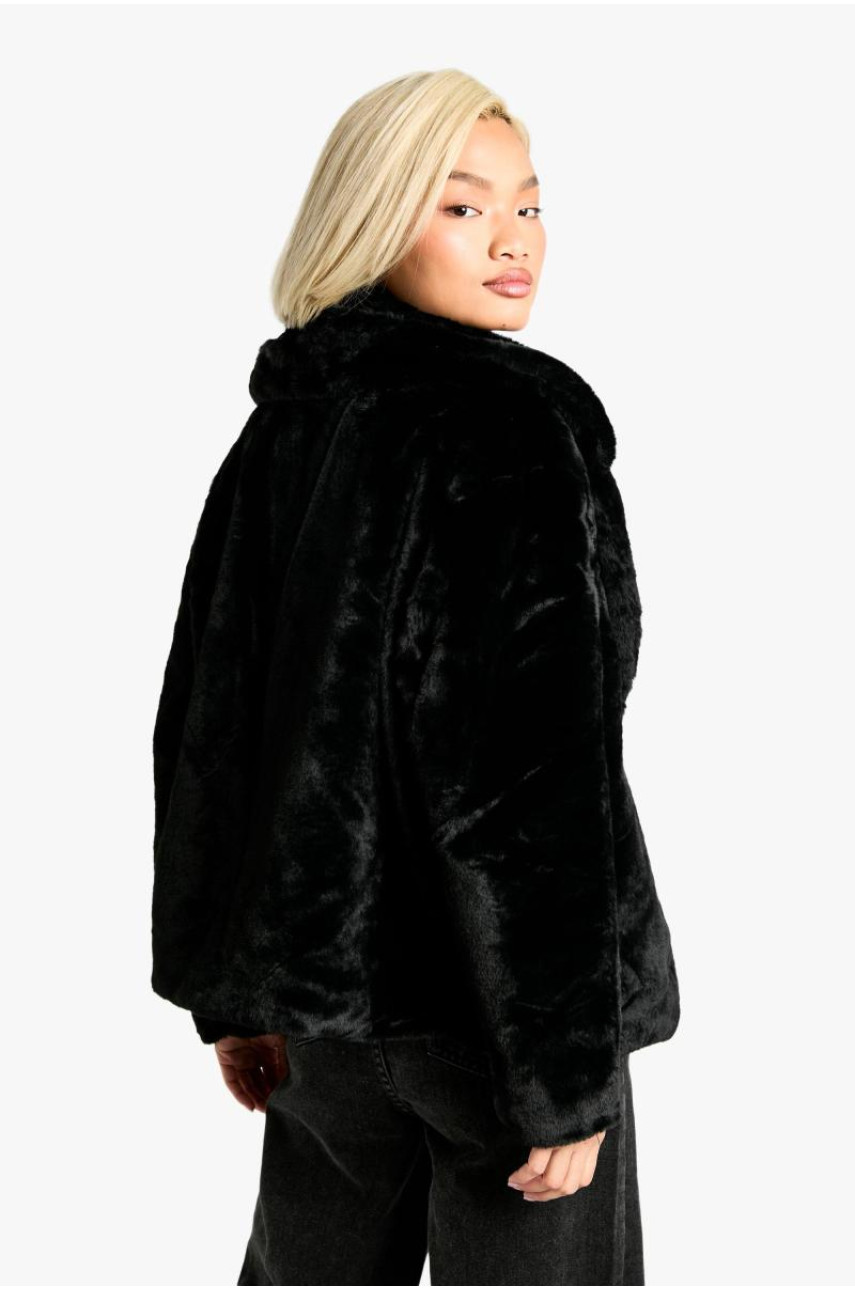 Куртка зі штучного хутра середньої довжини