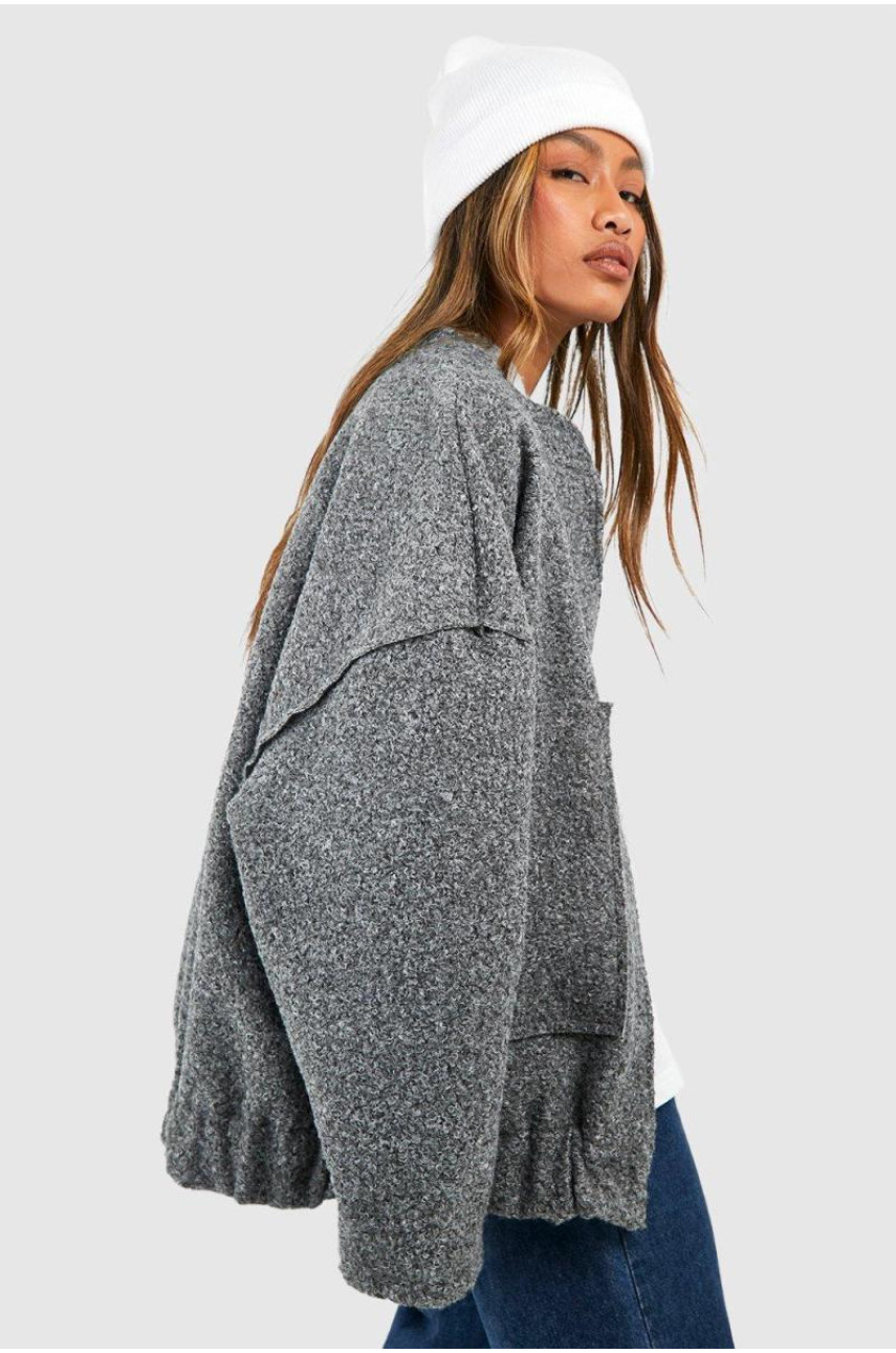 Оверсайз-бомбер із вовняним виглядом