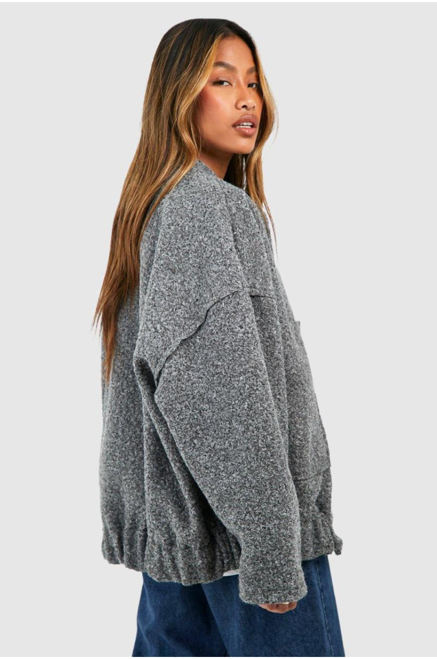 Оверсайз-бомбер із вовняним виглядом