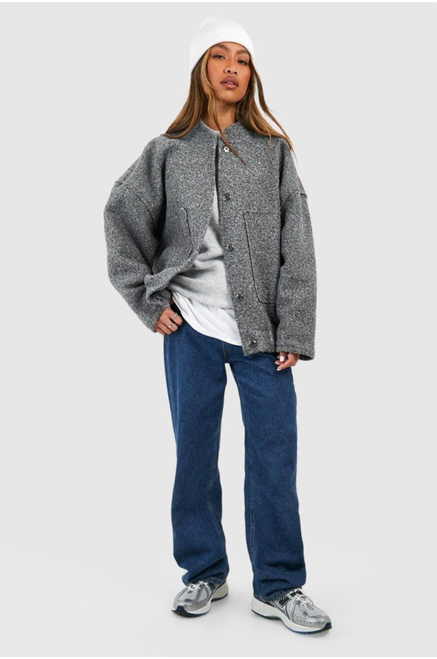 Оверсайз-бомбер із вовняним виглядом