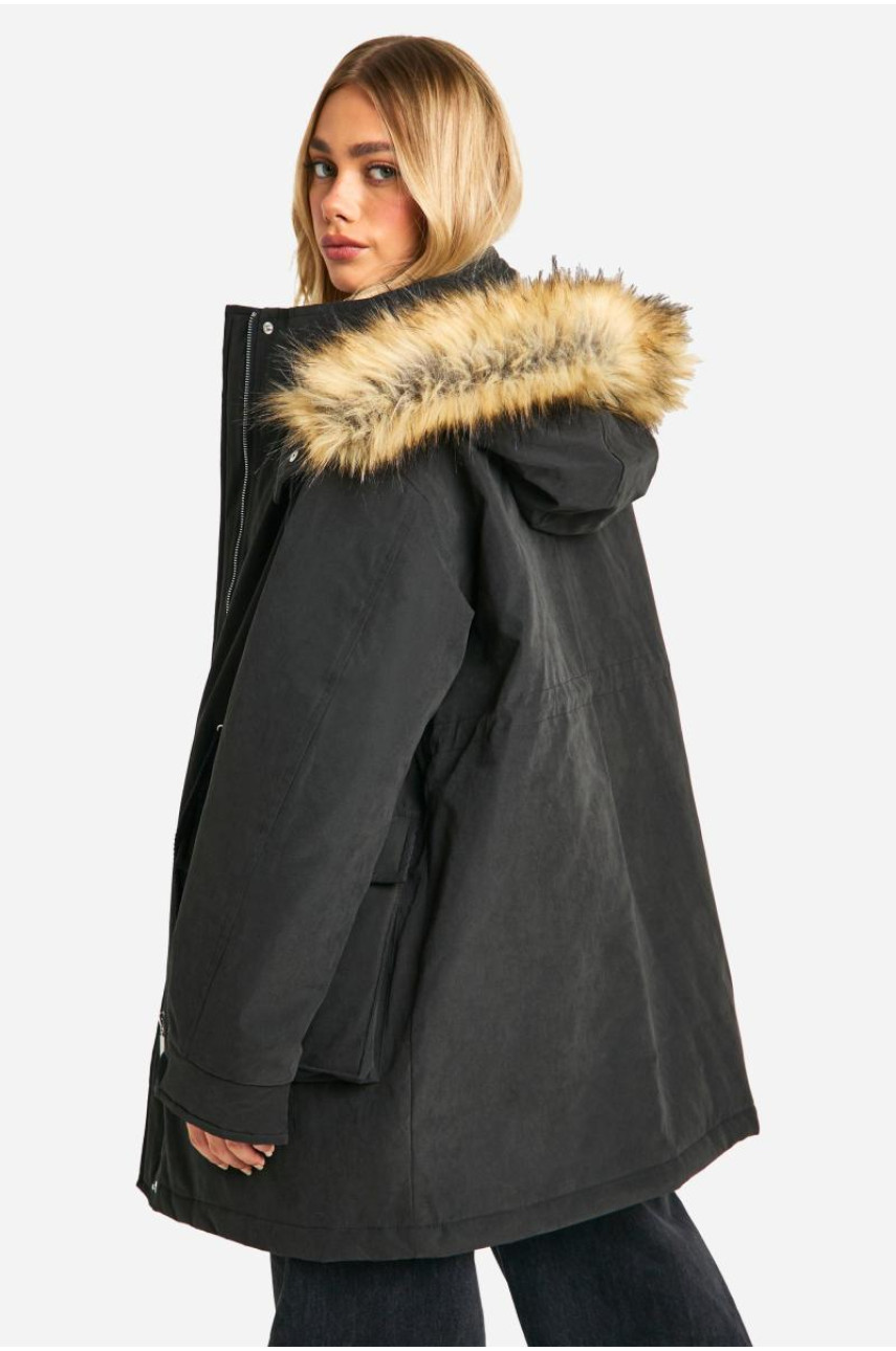 Парка з капюшоном і кишенями