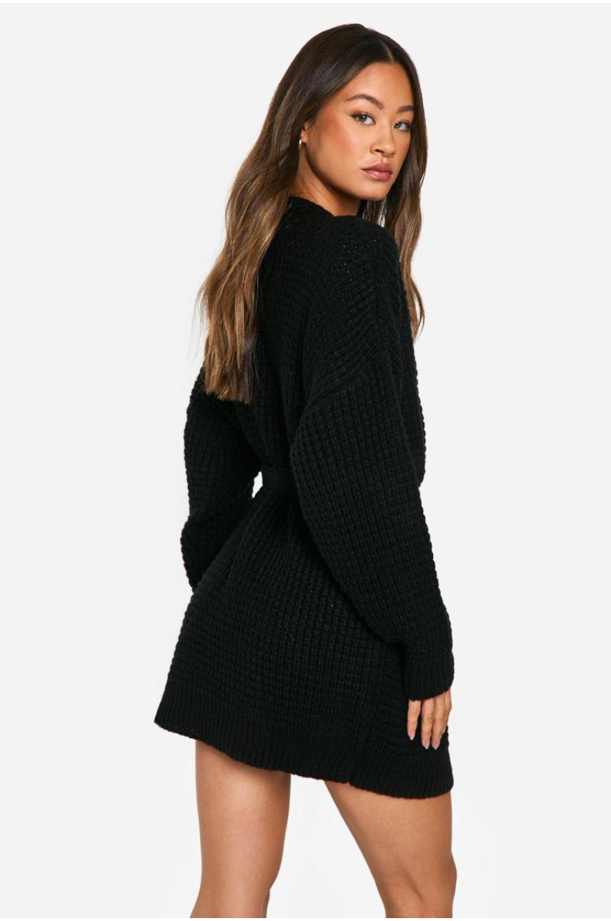 Висока трикотажна сукня-джемпер з поясом