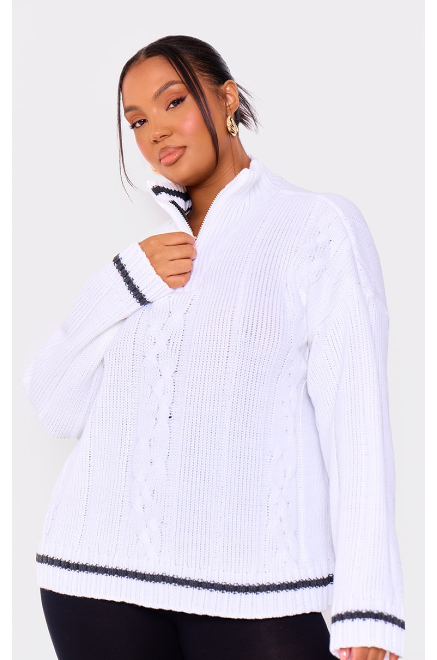 Плюс білий масивний трикотажний джемпер на блискавці