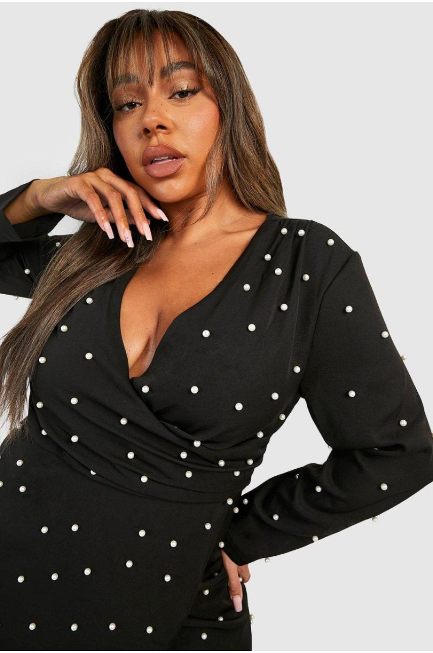 Плюс сукня з перламутровими деталями