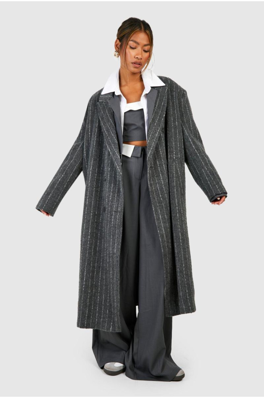 Пальто великого розміру в тонку смужку