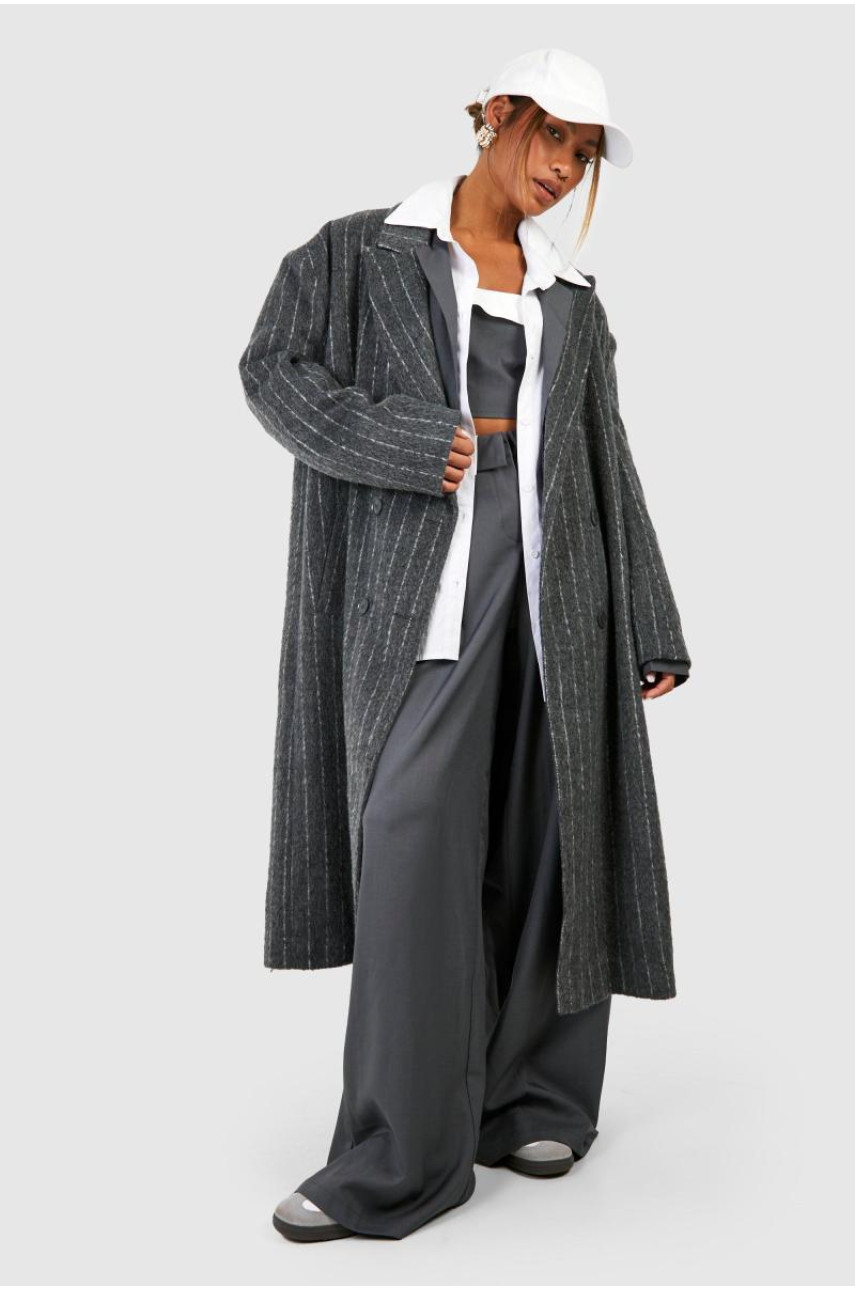 Пальто великого розміру в тонку смужку