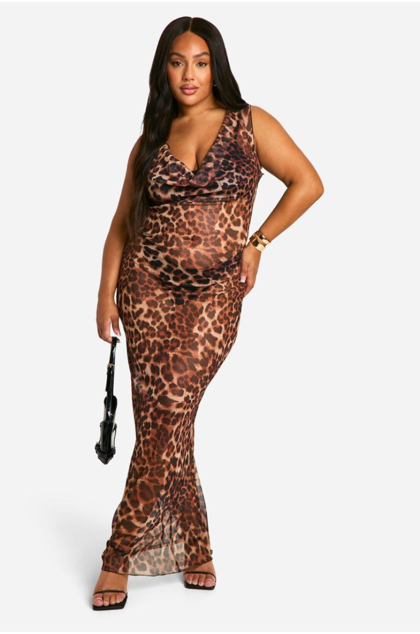 Плюс максі-сукня з леопардовою сіткою і вирізом