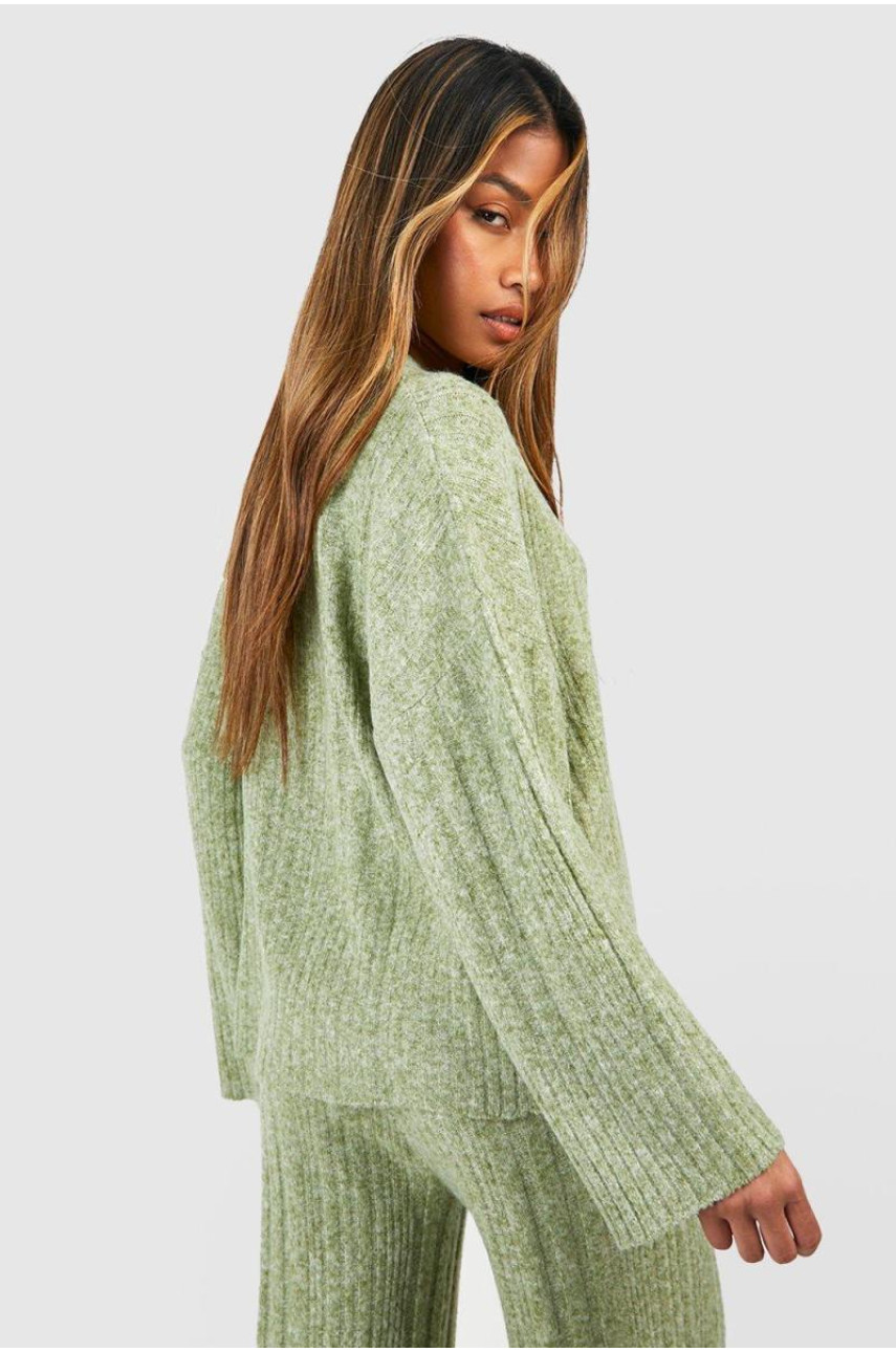 М'який джемпер з широкими рукавами в рубчик