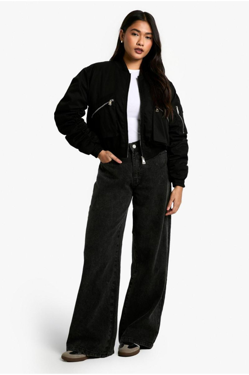 Випрана коротка куртка-бомбер