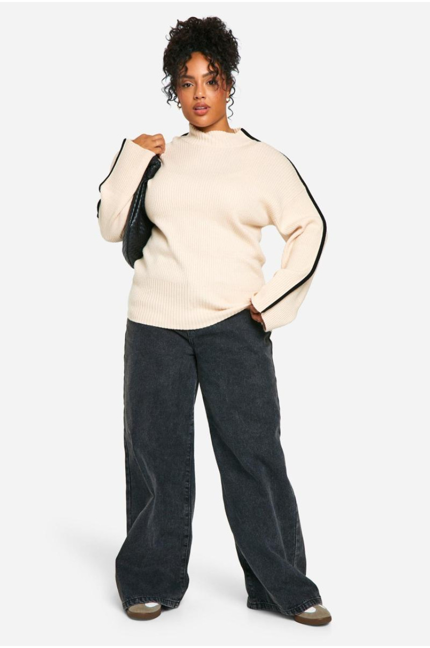 Величезний джемпер з круглим вирізом і в’язаними деталями