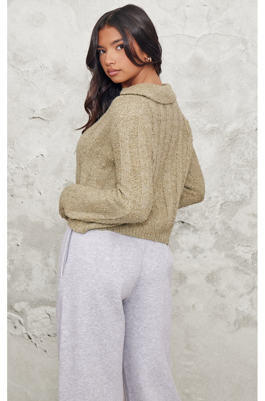 Верхня частина в'язаного коміра оливкового кольору