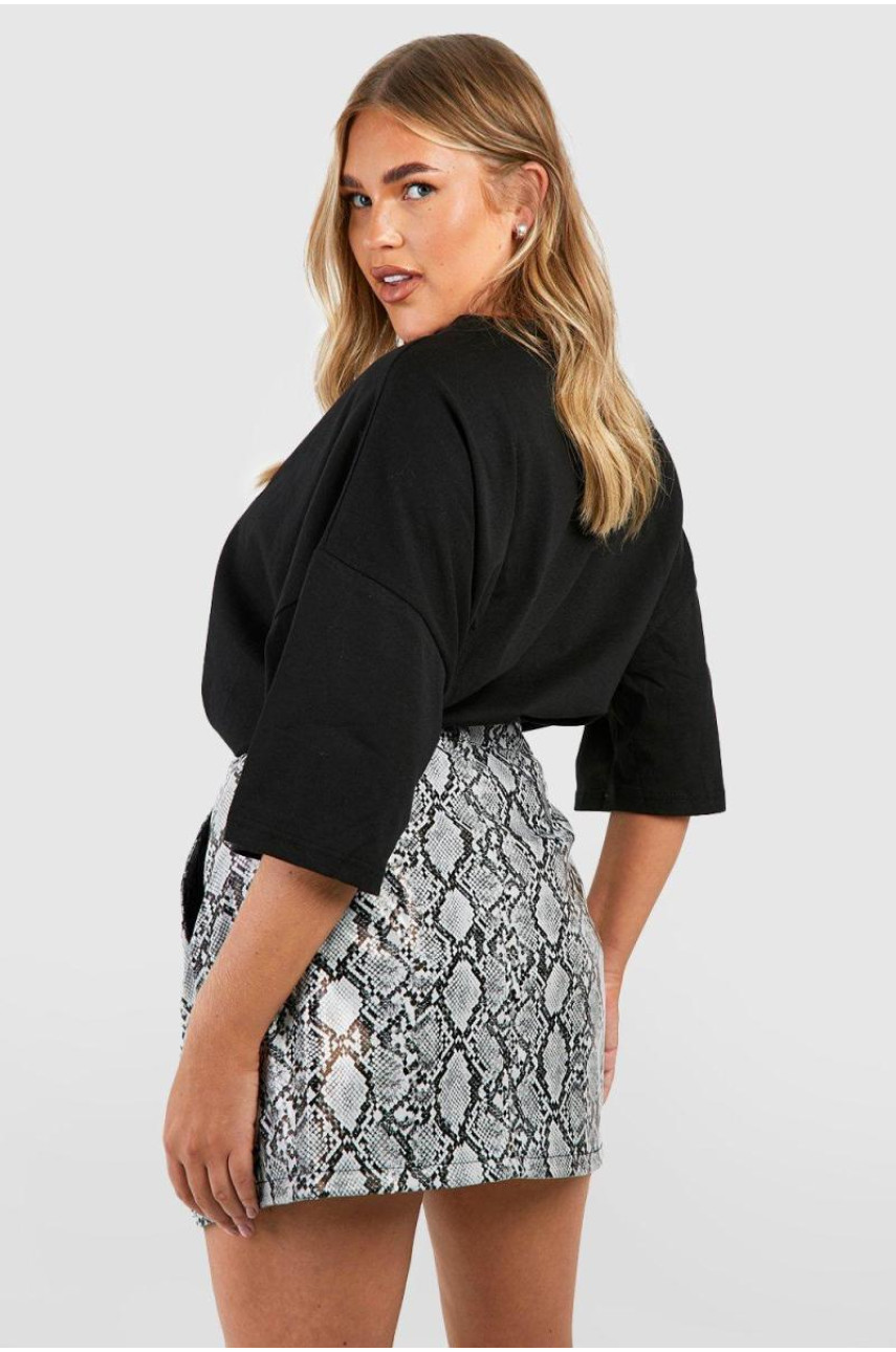Плюс міні-спідниця зі зміїною шкірою