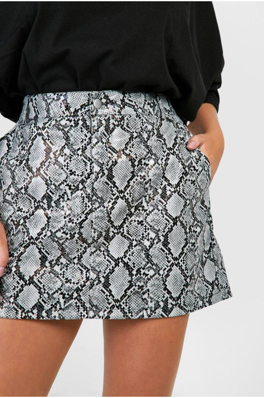 Плюс міні-спідниця зі зміїною шкірою