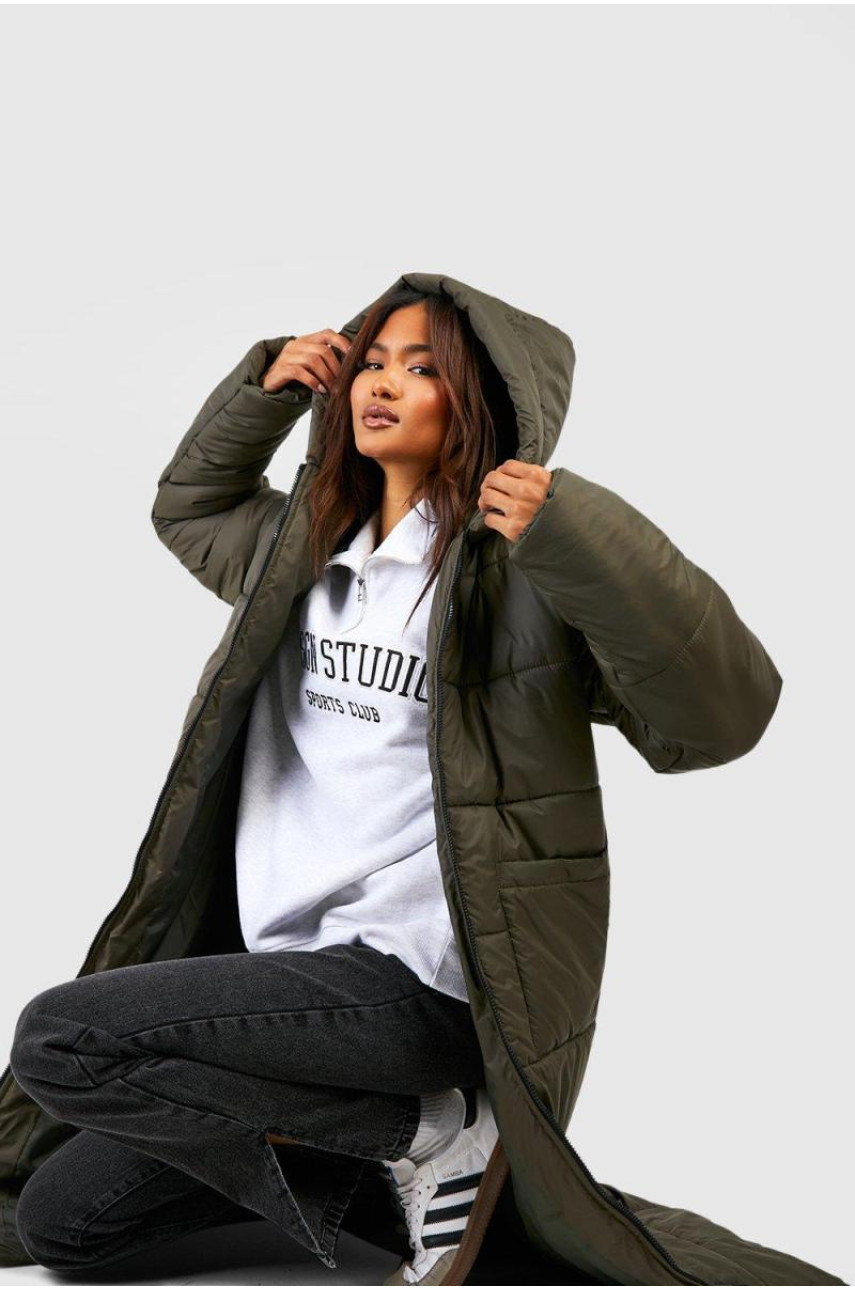 Високий довгий пуховик з капюшоном