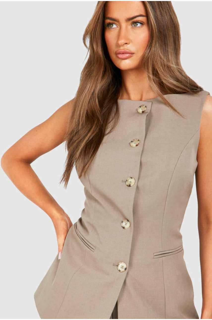 Довговічний облягаючий жилет із косою шиєю