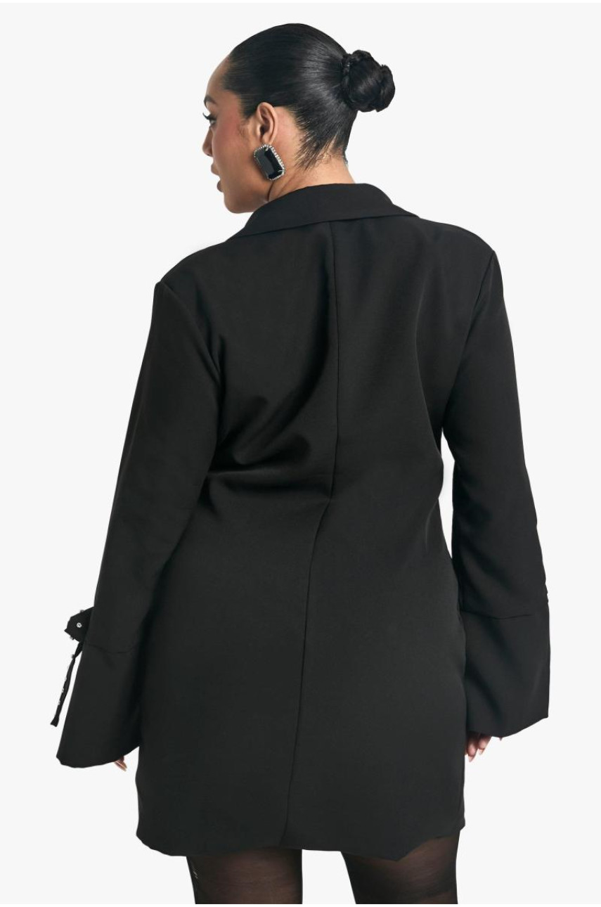 Сукня-піджак з діамантами та манжетами