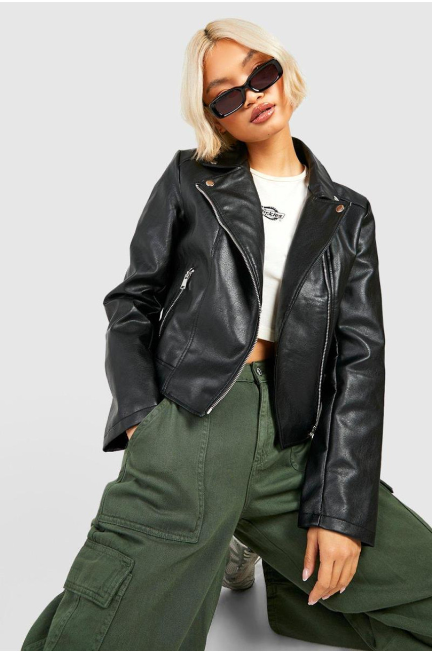 Байкерська куртка зі штучної шкіри