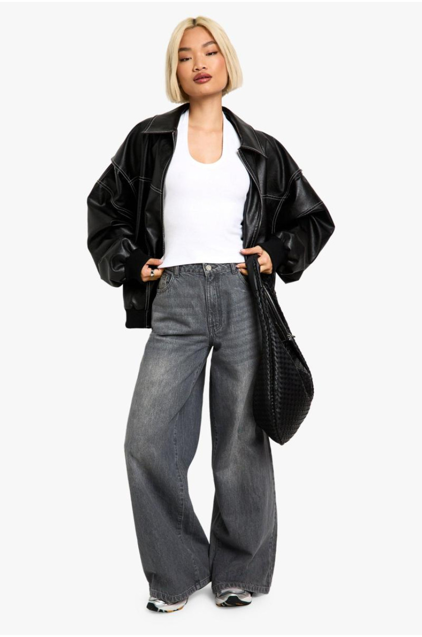 Білий товстий жилет із застібками на ребрах