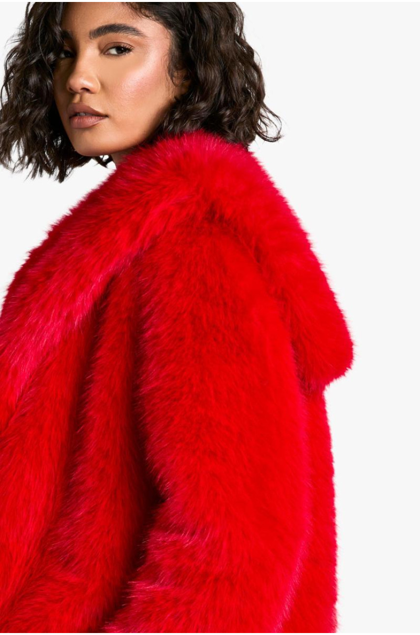 Куртка зі штучного хутра з високим коміром