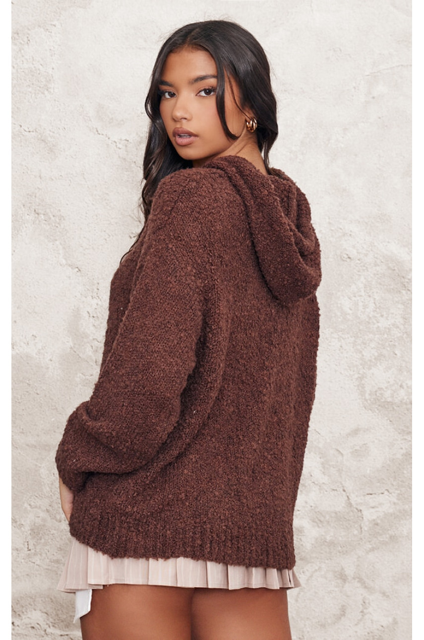В'язана толстовка з шоколадною текстурою