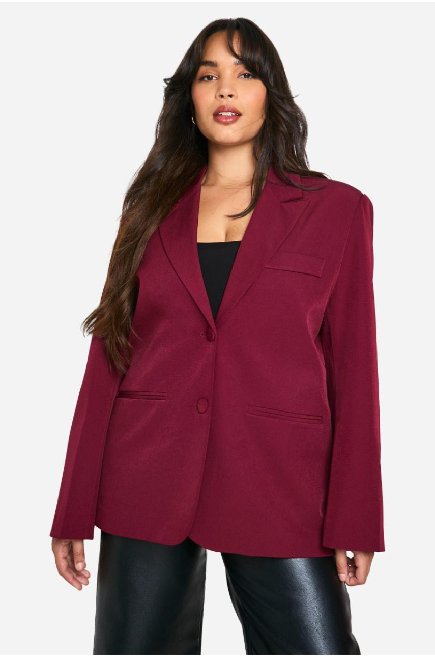 Плюс необхідний великий однобортний піджак