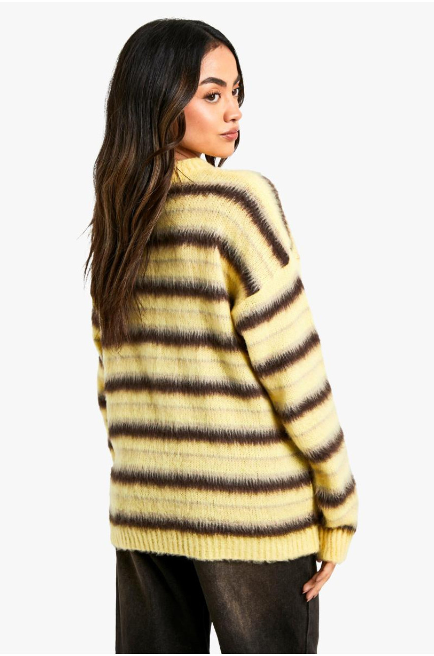 Надм’який трикотажний джемпер у потрійну смужку великого розміру