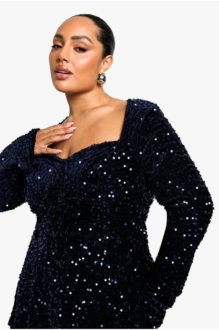 Плюс оксамитове плаття з паєтками